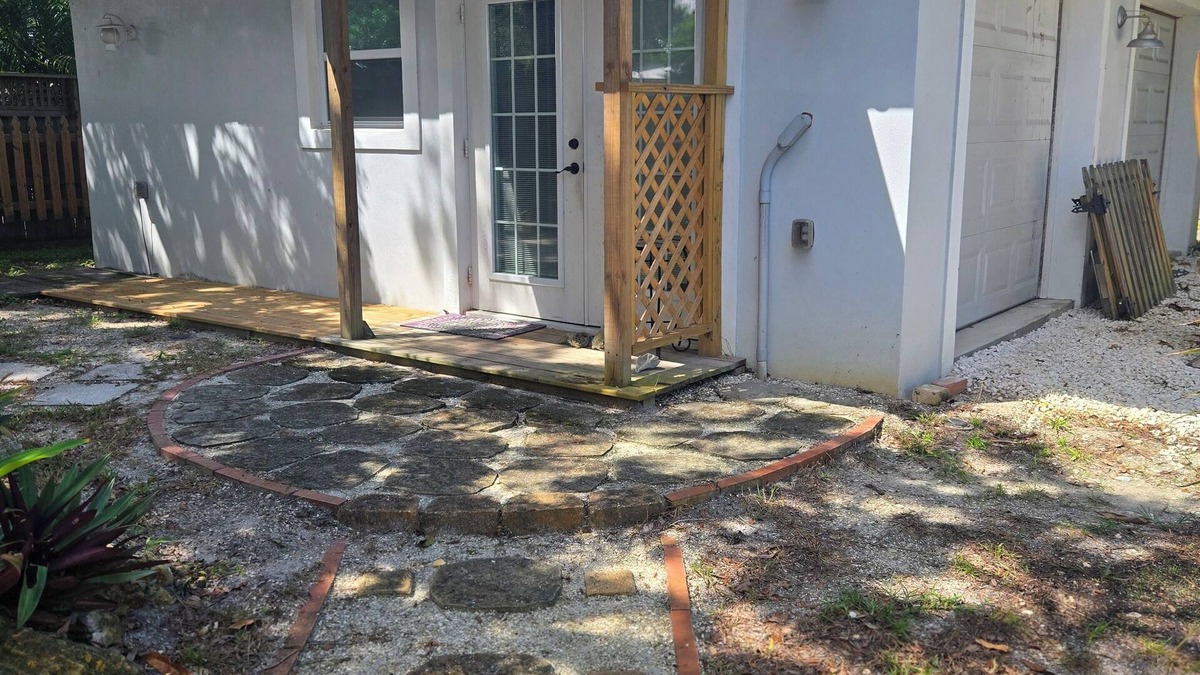 Palm City Cottage | Charming 1-bedroom cottage in fabulous Stuart with AC, close to water, downtown