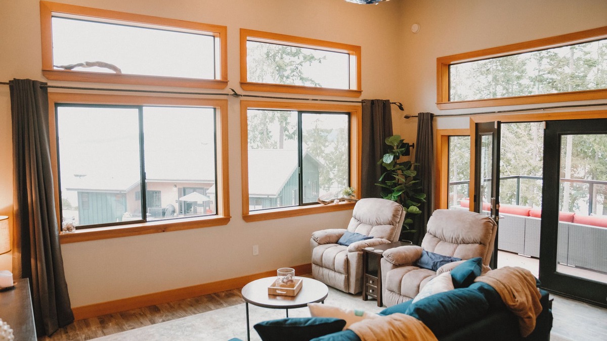 Sequim House | Charming 1-bedroom Hideaway overlooking Sequim Bay