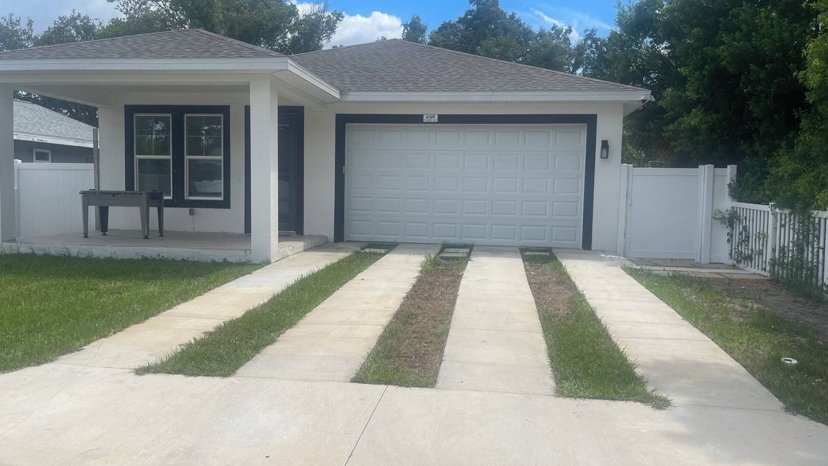 East Tampa House | Charming 1-bedroom house in peaceful Tampa