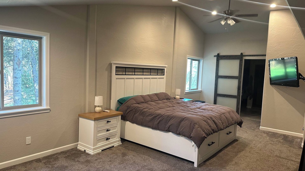 Rathdrum Apartment | Charming 1-bedroom shop apartment on 5 acres in quiet culdasac