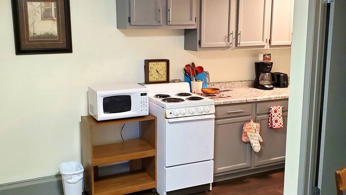 Tomah Apartment | Charming 1-bedroom split-level apartment with WiFi in Tomah