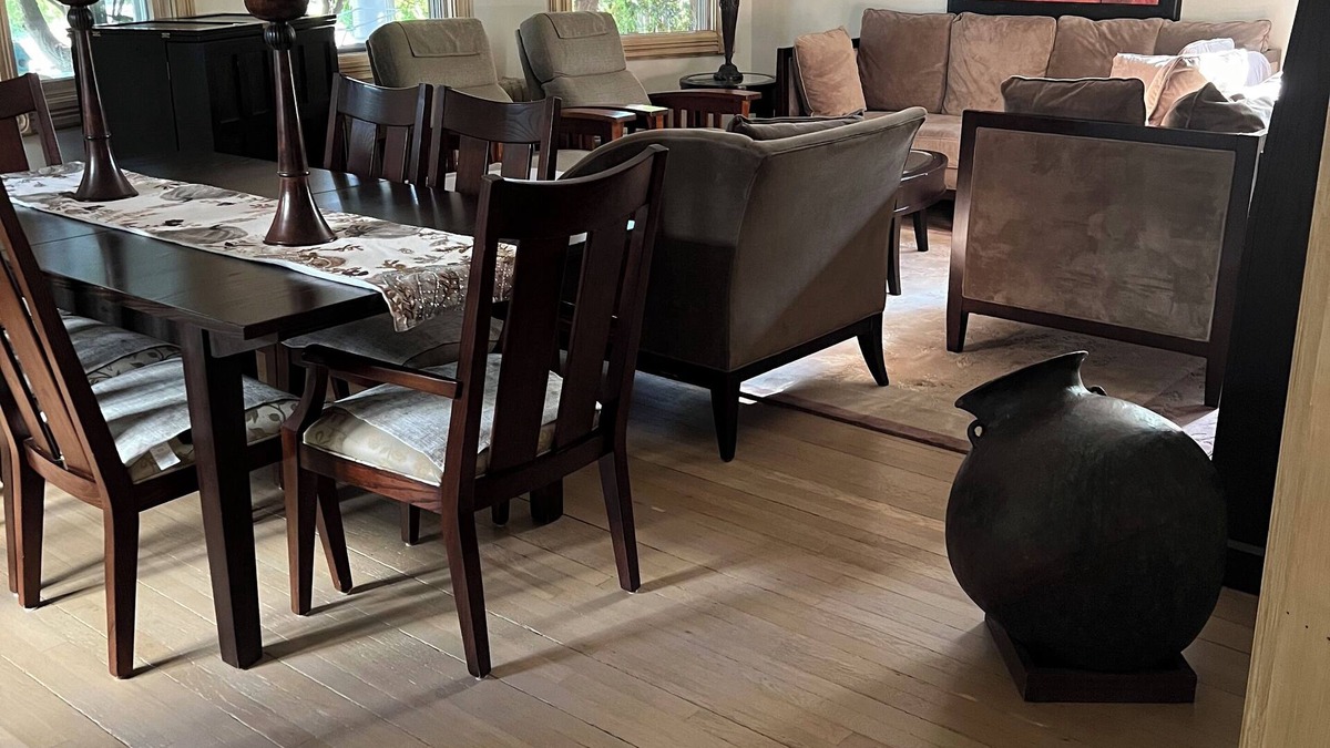 New Rochelle Apartment | Charming 1-bedroom apartment - 38 Mins to NYC/Parking on site