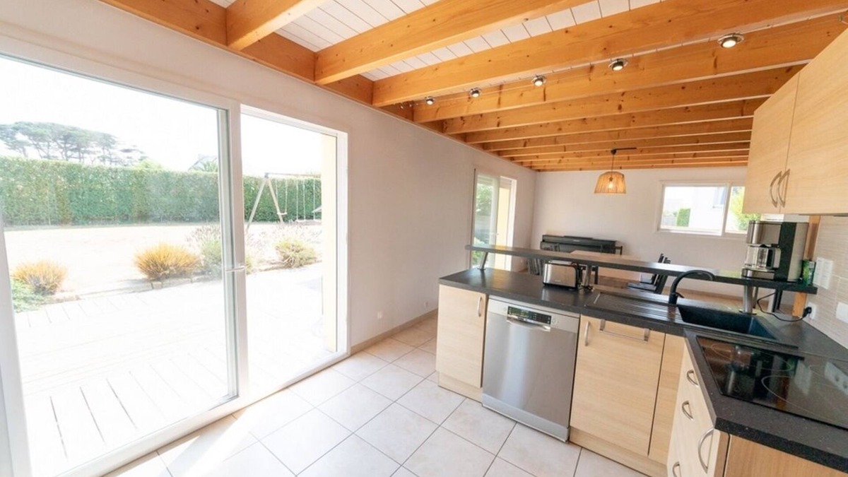 Porspoder House | Charming 10-person gîte with SPA, 700 metres from the beach!