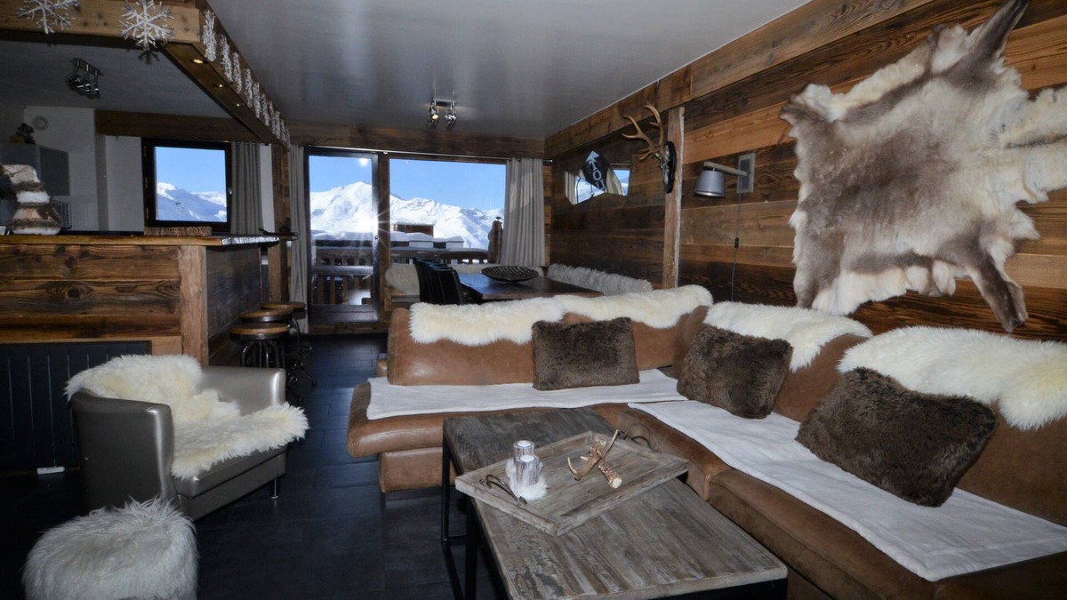 Val-Thorens Apartment | Charming 110 sq.m apartment in a chalet at the foot of the Val Thorens slopes.
