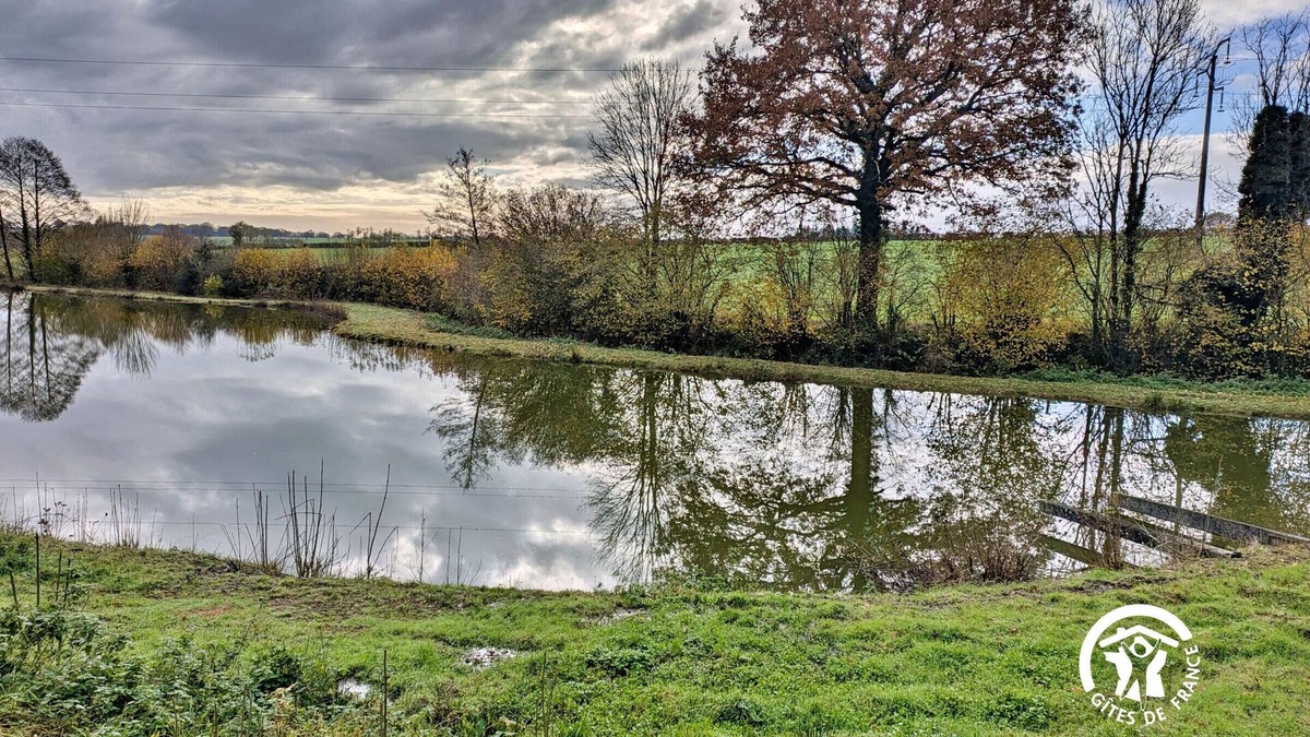 Bonchamp-les-Laval Cottage | Charming 16th-Century Cottage with Private Lake near Laval