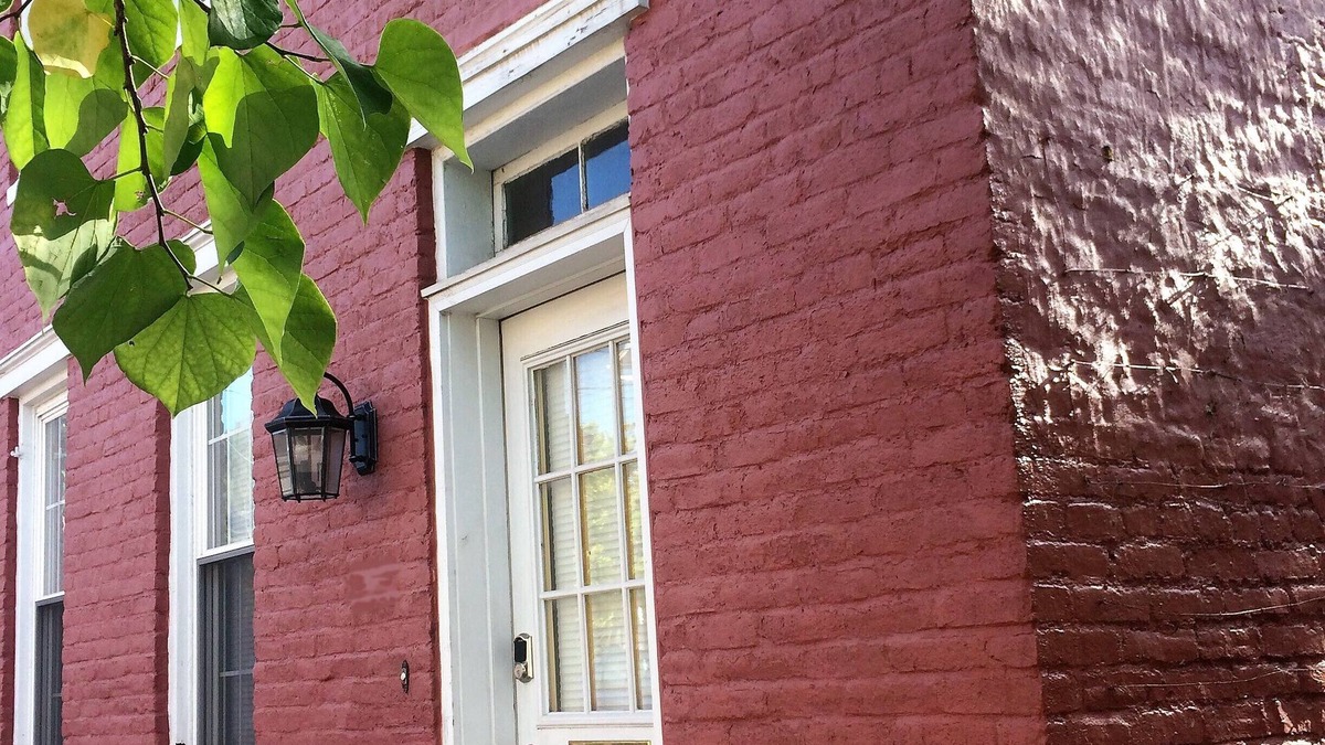 Cumberland House | Charming 1907 Home In Historic Downtown Cumberland