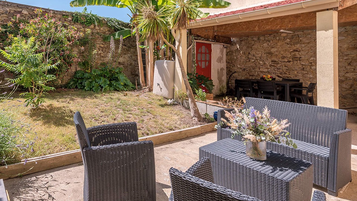 Hennebont House | Charming 1930s House in Central Hennebont - Garden, WiFi, Near Amenities