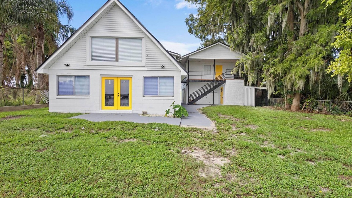 Oviedo House | Charming 1BR Stay Wi-Fi Included 25% Off