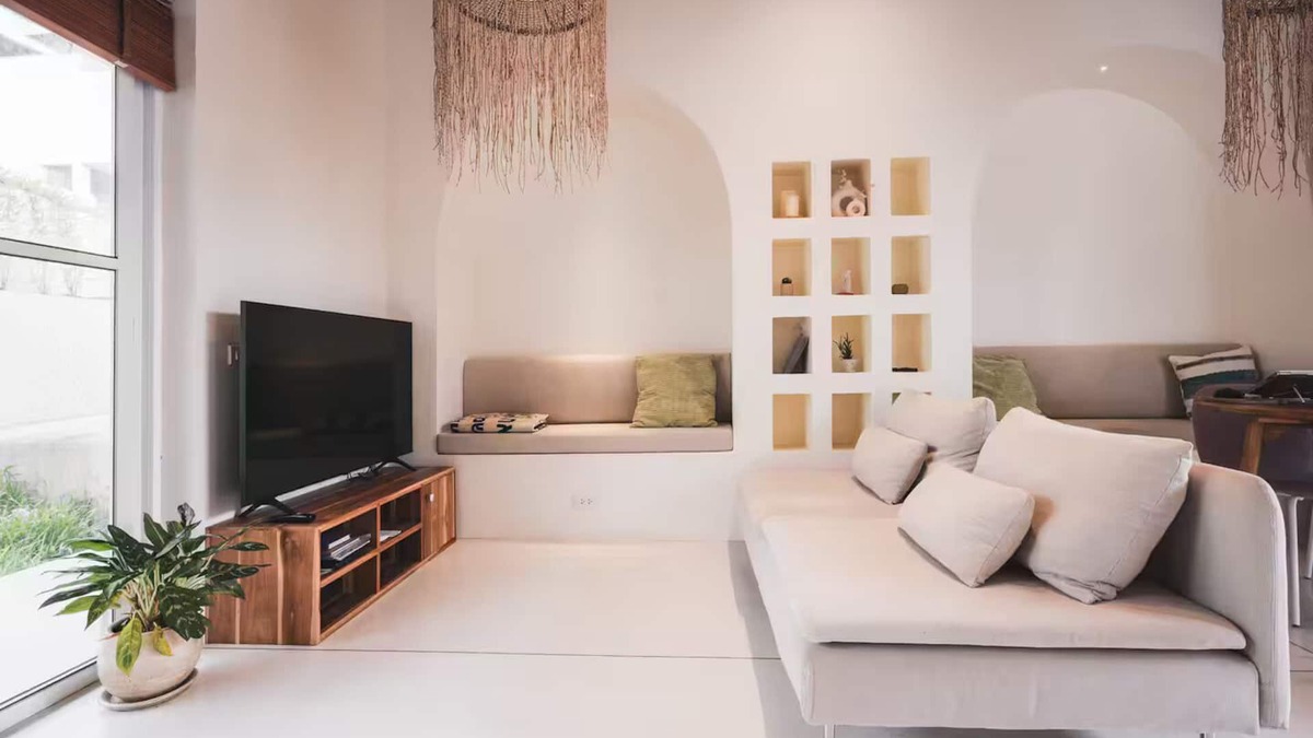 Haad Pleayleam House | Charming 2-BR Seaside Haven