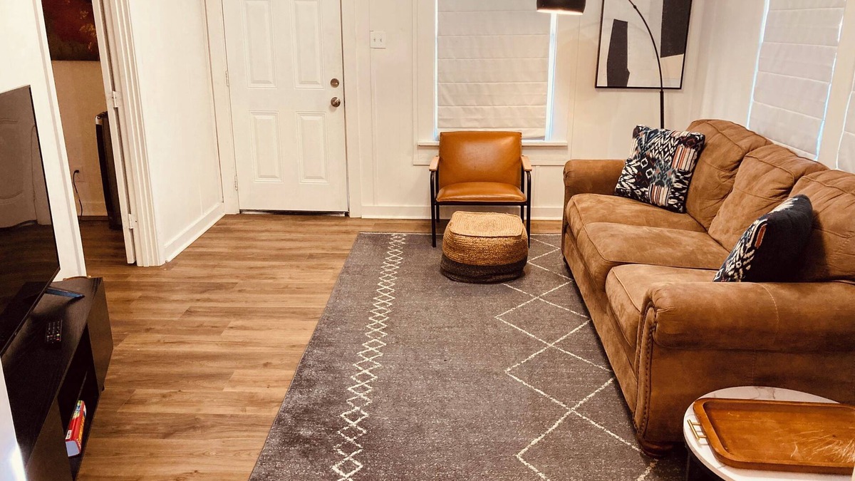 North Little Rock House | Charming 2-bedroom house with WiFi, AC in North Little Rock