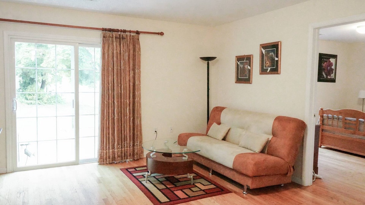 Scotch Plains House | Charming 2-bedroom Apartment with AC and WiFi in fabulous Scotch Plains