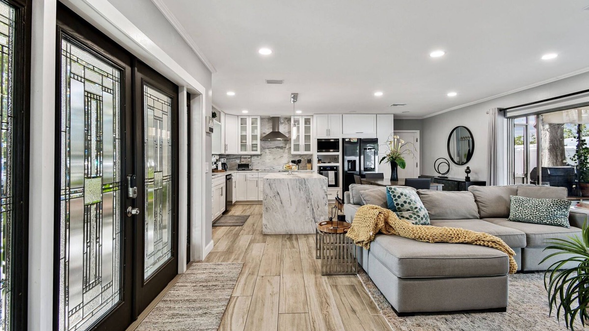 Disston Heights House | Charming 2-Bedroom Home in the Heart of St. Petersburg