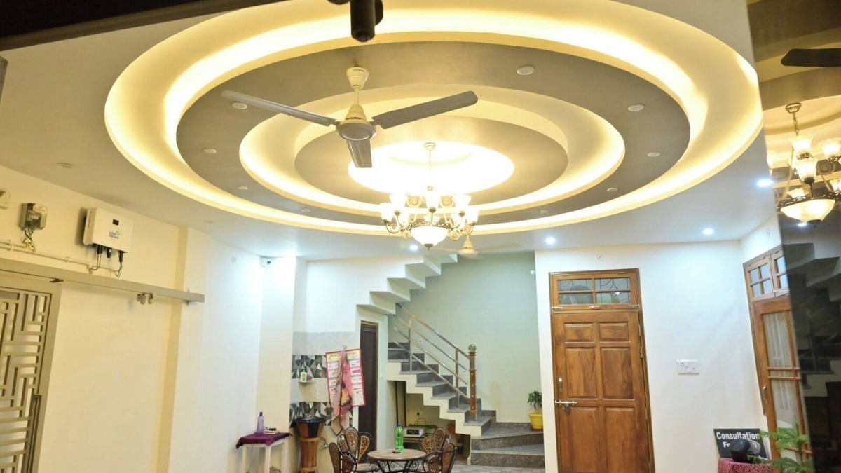 Mohangarh Apartment | Charming 2-bedroom apartment with WiFi, AC, kitchen & Lobby in brilliant Lucknow