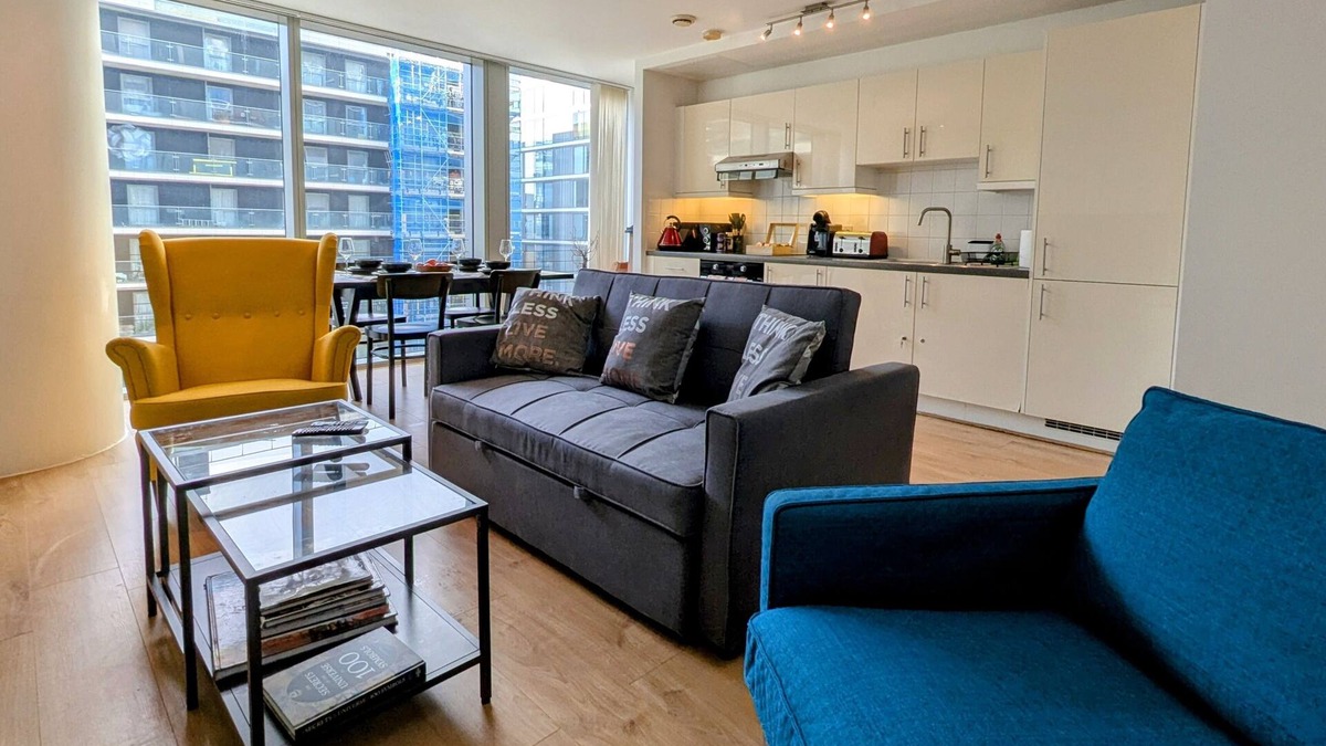 Canary Wharf Apartment | Charming 2-Bedroom Apartment Canary Wharf - London
