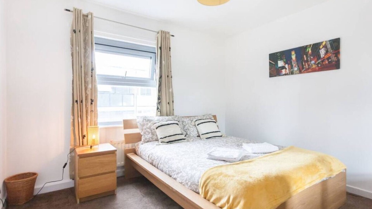 Shadwell Apartment | Charming 2-Bedroom Apartment With free Tickets To attractions