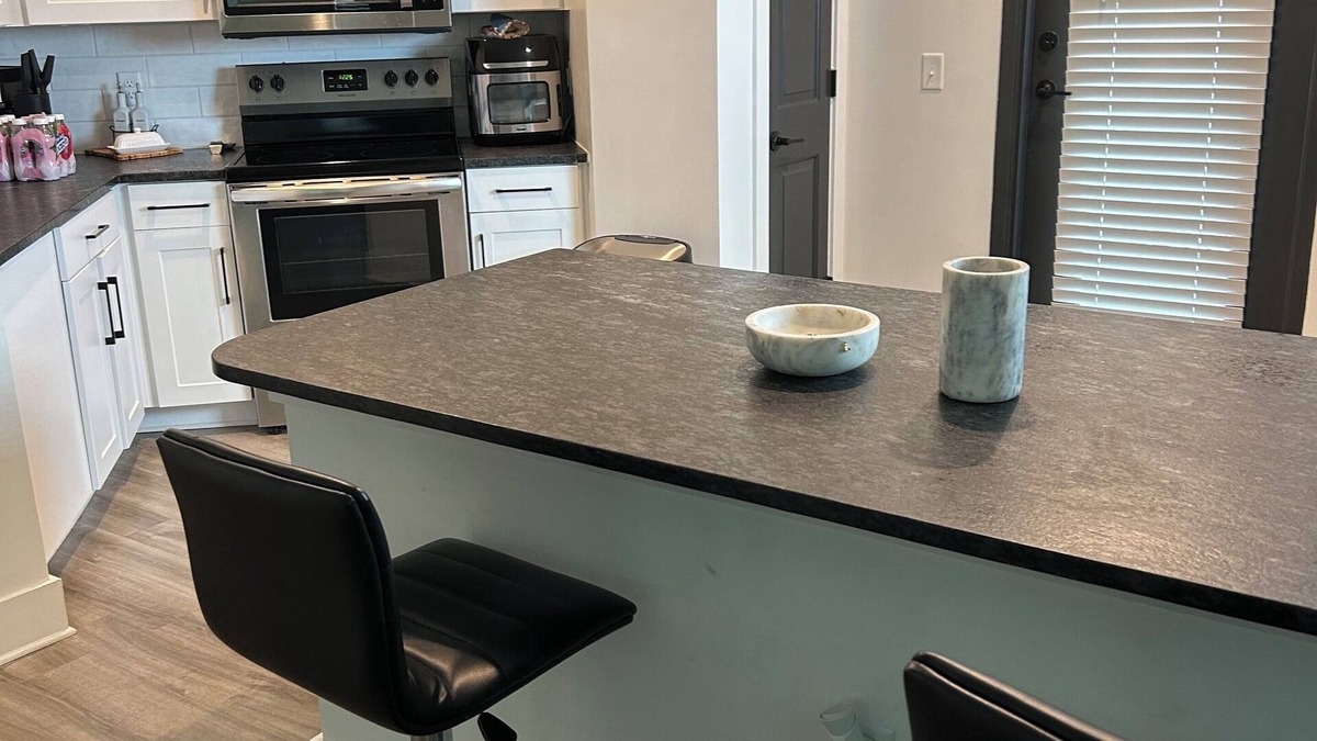 Pooler Apartment | Charming 2-bedroom apartment with AC, fitness room in lovely Pooler