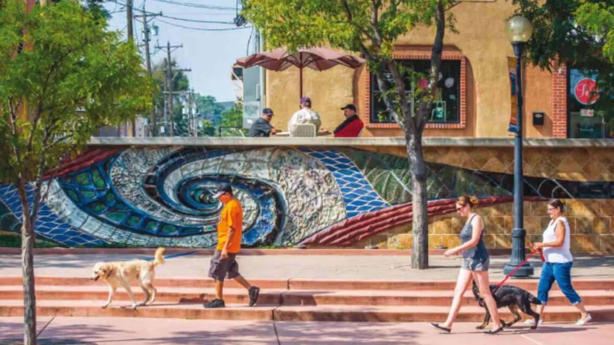 Pueblo Apartment | Charming 2-bedroom apartment in wonderful Pueblo with AC, WiFi
