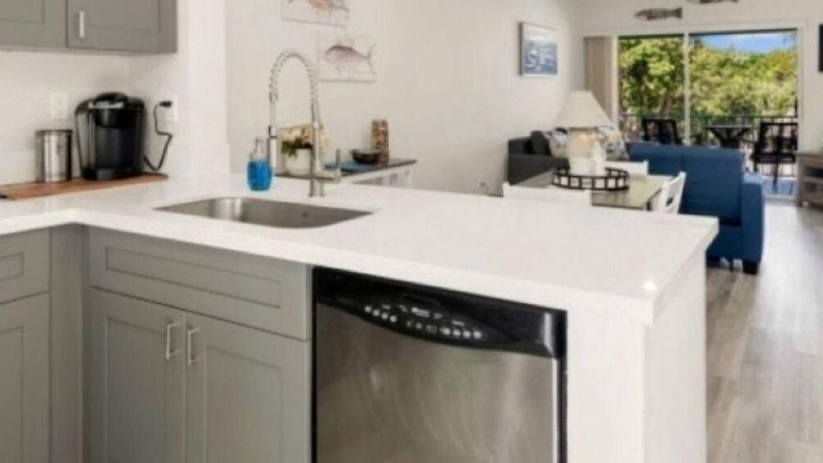 Rock Harbor Condo | Charming 2-bedroom condo located in the enchanting Landings of Largo
