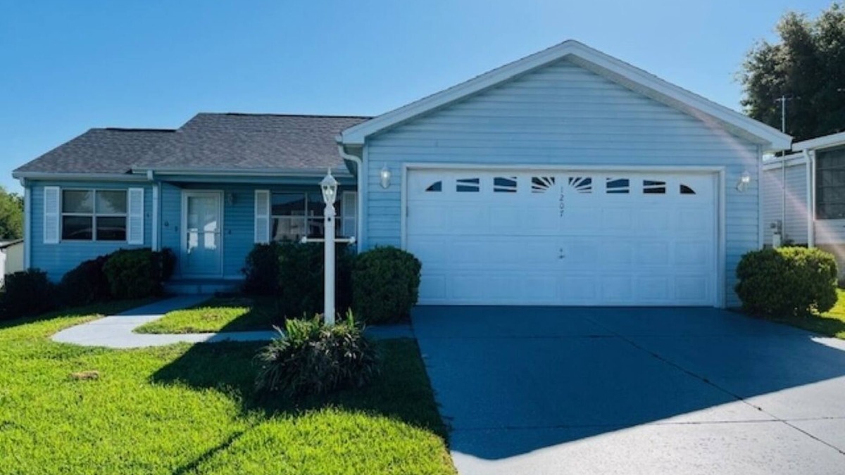 Silver Lake House | Charming 2-bedroom Corpus Christi house Silver Lake w/Golf Cart