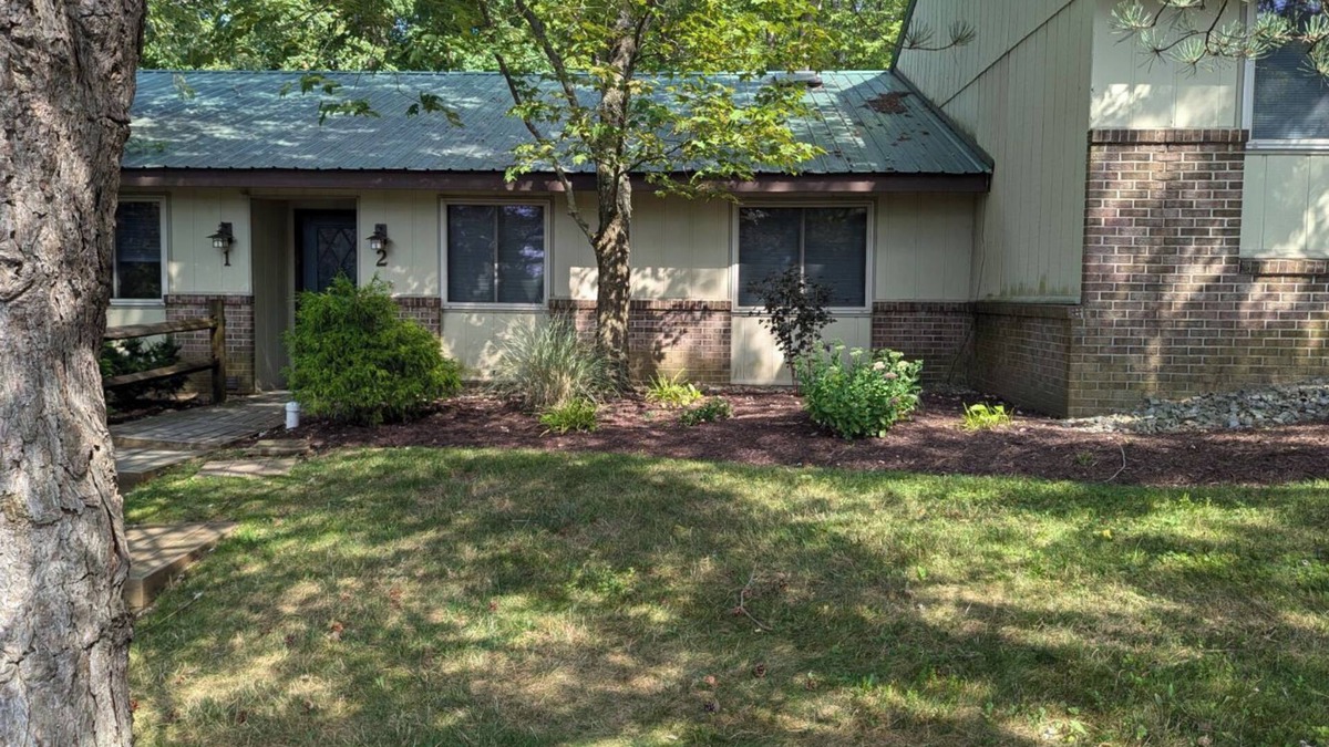 McHenry Condo | Charming 2-bedroom condo in McHenry Close To Lake Activities and Ski Resort
