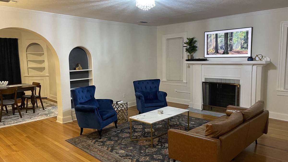 Amarillo Cottage | Charming 2-bedroom cottage in fabulous Amarillo with WiFi, AC