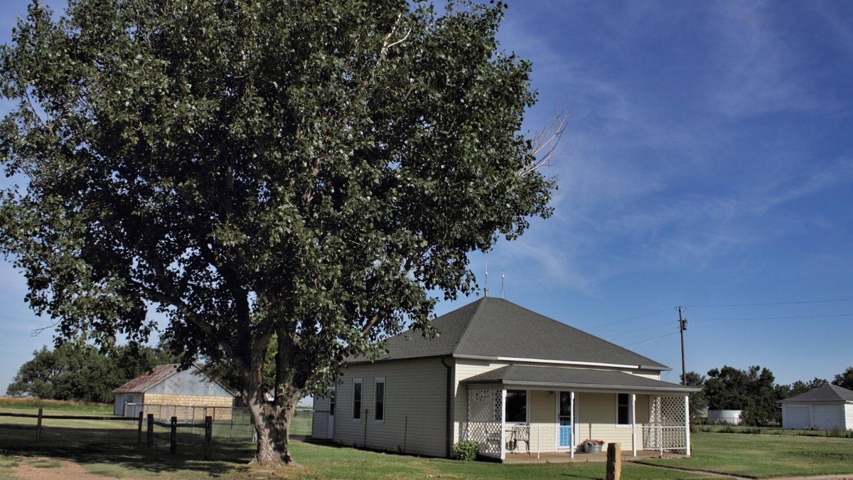 Pfeifer House | Charming 2-bedroom cottage for the perfect escape to rural living, pets welcome