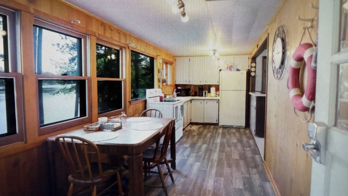 Elcho Cottage | Charming 2-bedroom cottage lake property with two piers, kayaks and fire pit!