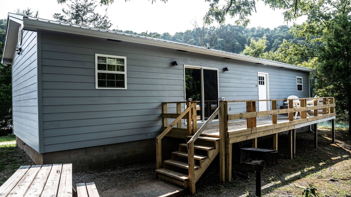 Albany Cabin | Charming 2-bedroom Duplex in Albany, KY on Dale Hollow Lake with Slip #20