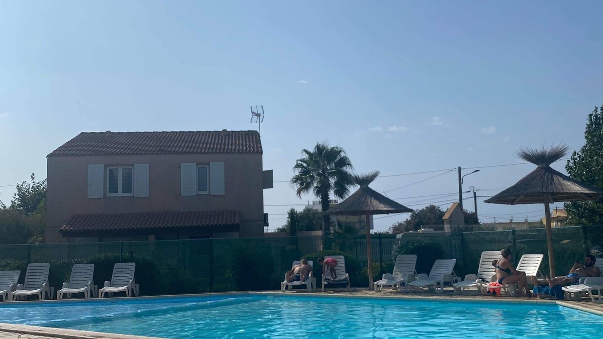 Marseillan House | Charming 2-bedroom house for 4 people with pool, terrace, close to the beach
