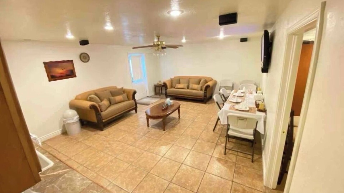 Clearfield House | Charming 2-bedroom house with WiFi, AC in delightful Clearfield