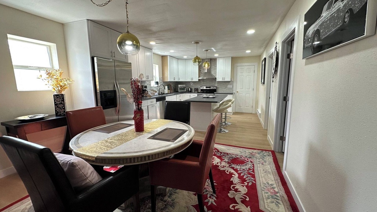 Ely House | Charming 2-bedroom house Sleep 6 with WiFi in Ely