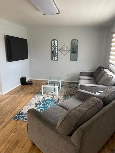 Cheyenne Apartment | Charming 2-Bedroom House for a Peaceful Getaway