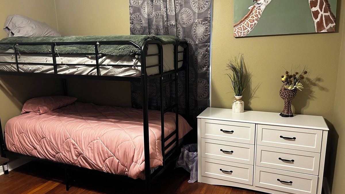 Hondo House | Charming 2-bedroom house in welcoming quiet Hondo w HEAT AC, WiFi, cable