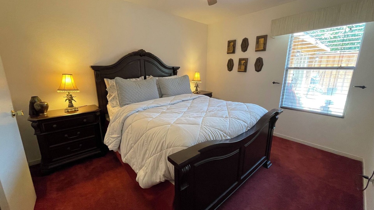Atascocita House | Charming 2-bedroom house with AC and WiFi in Humble