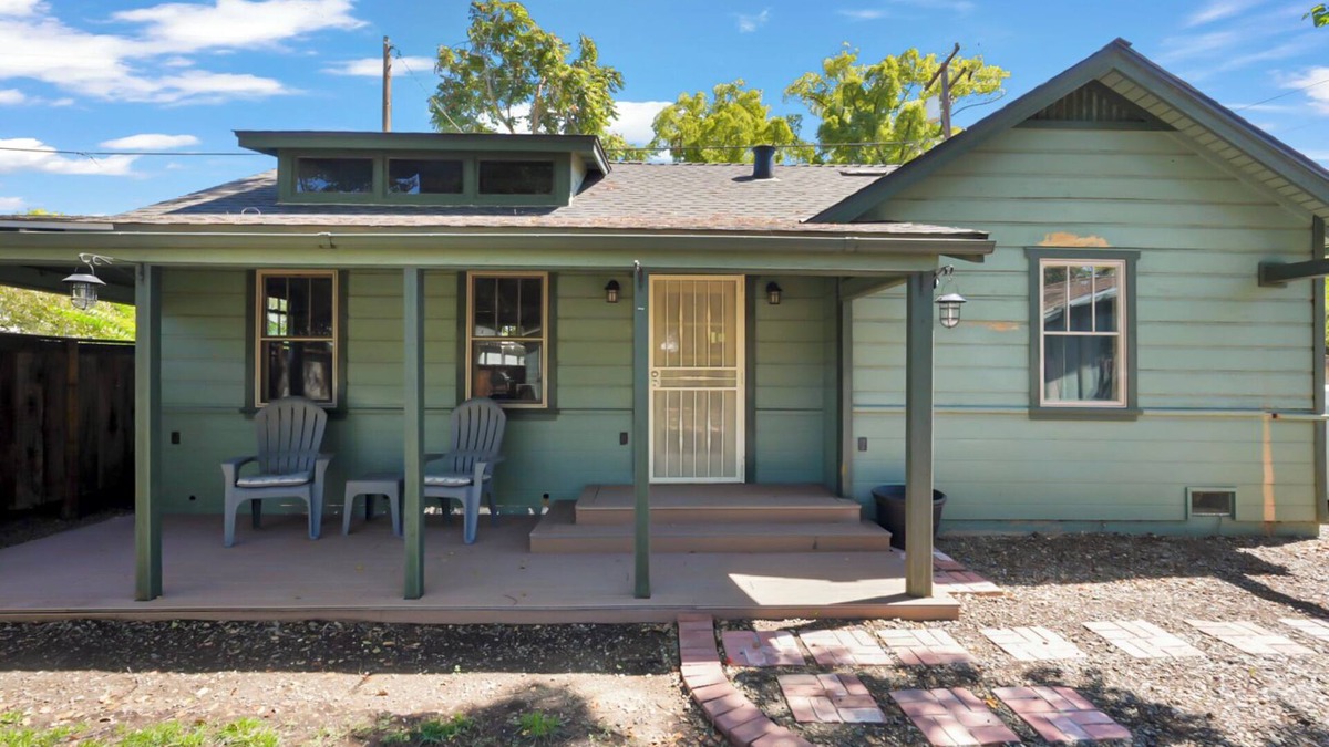 Modesto House | Charming 2-bedroom house in Modesto with AC and WiFi