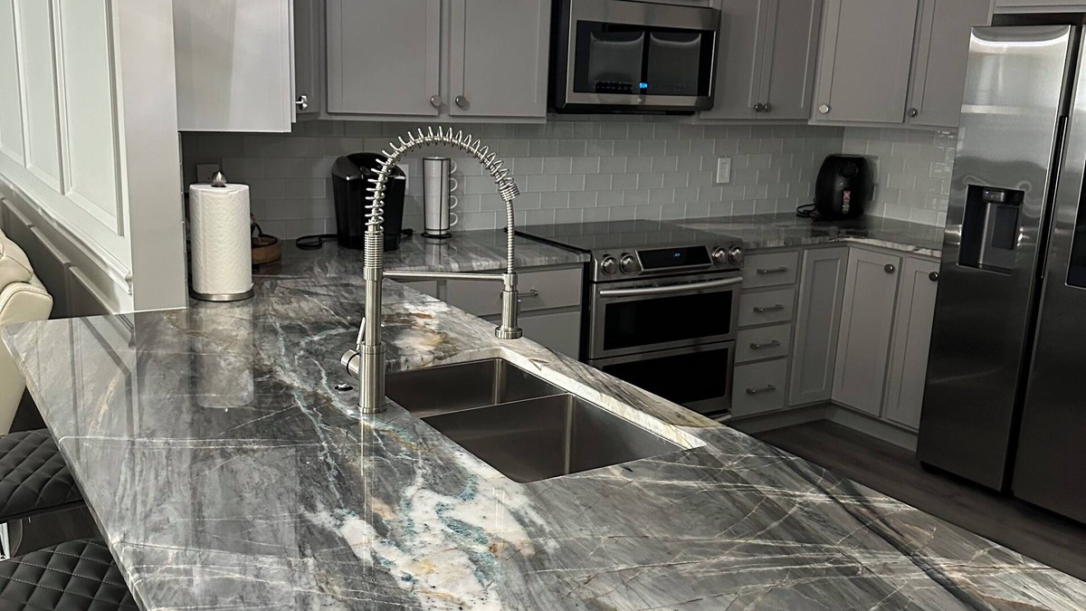 Canton Condo | Charming 2-Bedroom Luxury Condo in the heart of vibrant Canton
