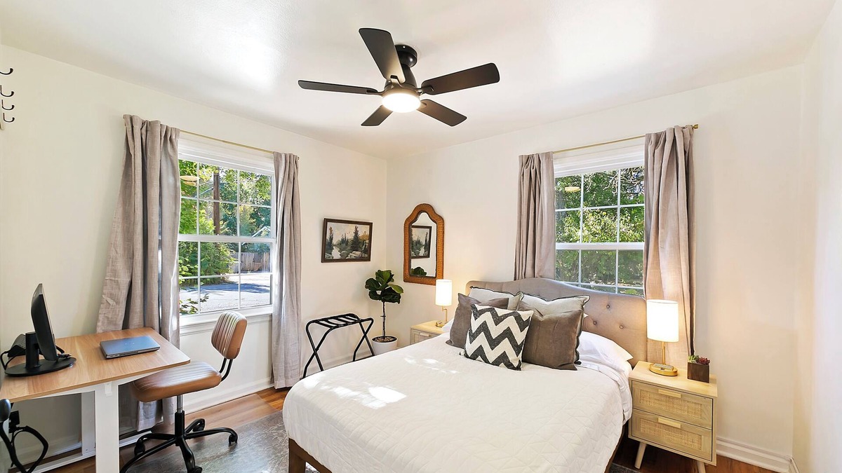 Sunset Cottage | Charming 2-bedroom RIVERWAY COTTAGE in marvelous Boise with AC, WiFi