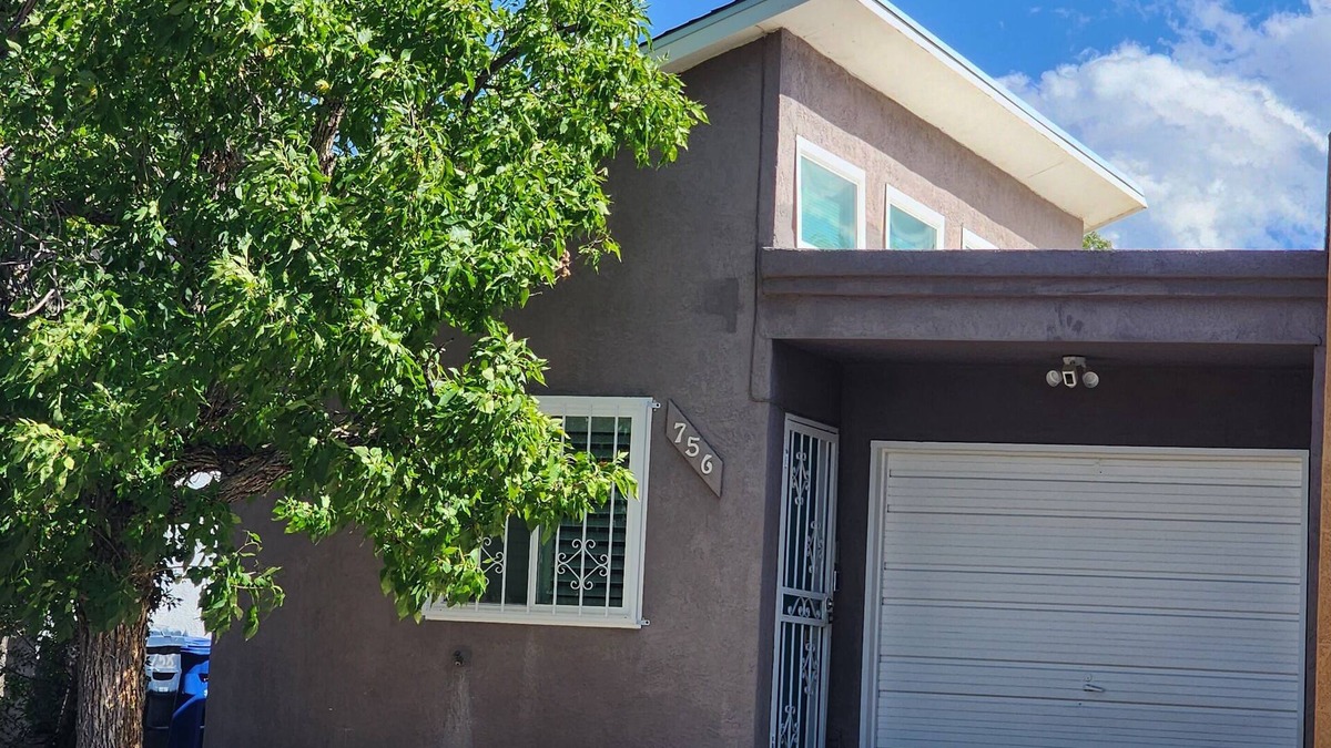 Northeast Heights House | Charming 2-bedroom house with refrigerated air, fridge in guest room, and WiFi