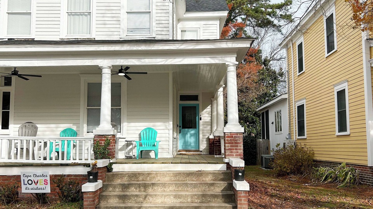 Cape Charles House | Charming 2-bedroom home - 2 blocks from the beach!