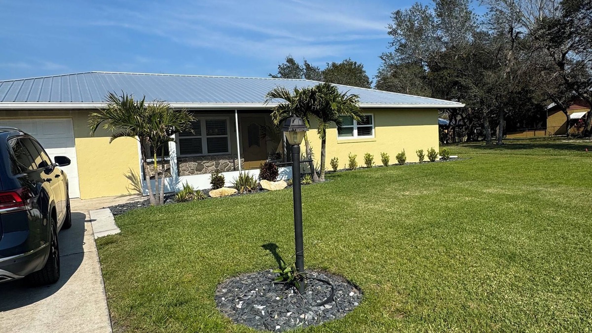 Placid Lakes House | Charming 2-bedroom house with WiFi, AC in fabulous Lake Placid