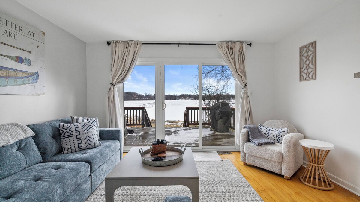 Salem Lakes House | Charming 2-bedroom Lake House Directly on Cross Lake