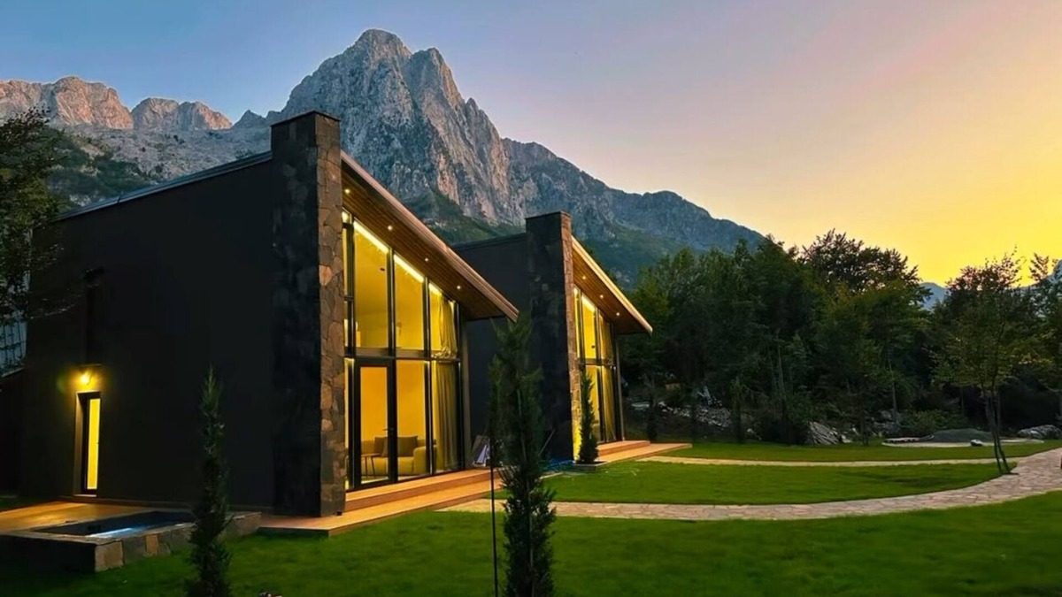 Shkoder County Villa | Charming 2 bedroom villa in Boge with private Hot Tub.