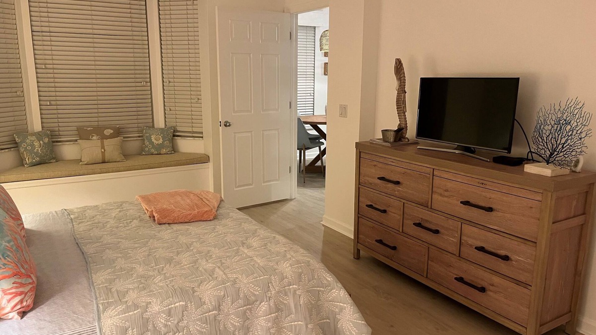 Stuart Villa | Charming 2 Bedroom Villa in delightful Beach Walk Hutchinson Island