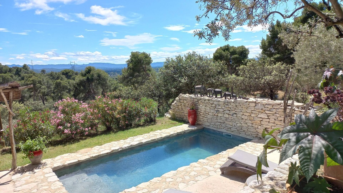 Cavaillon House | Charming 2-person gite with pool between Luberon and Alpilles