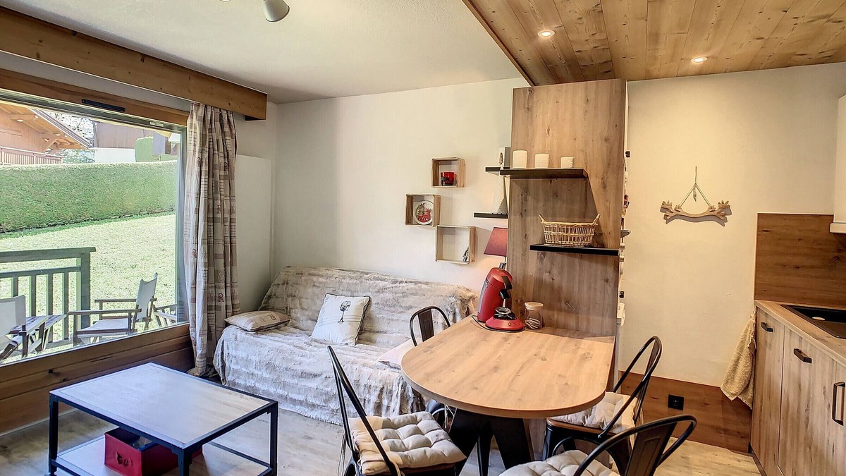 Demi-Quartier Apartment | Charming 2-room apt in Combloux with terrace, parking and ski locker