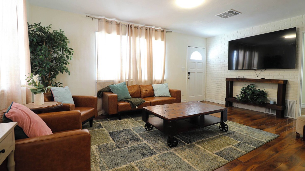 Westminster House | Charming 2bedroom house in welcome Westminster. Few mile to Beach and Disneyland