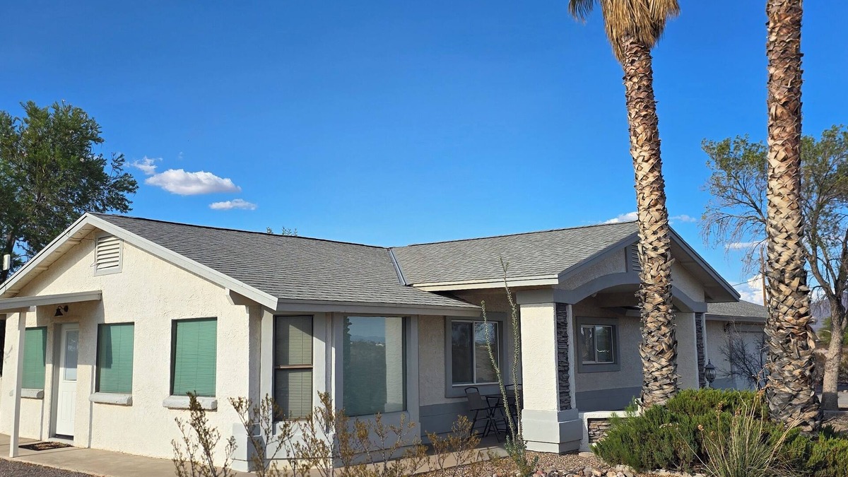 Safford House | Charming 3 bed 3 bath home with stunning views of Mt Graham and valley below.
