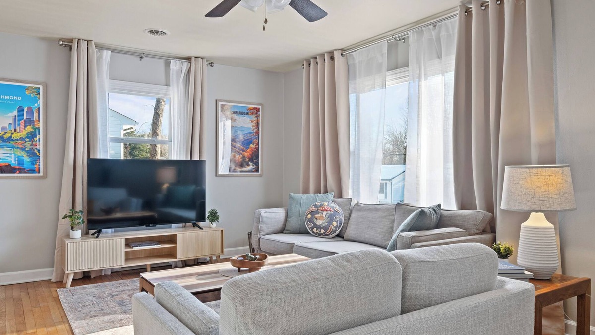 Highland Springs House | Charming 3-bedroom house with AC and WiFi in Highland Springs