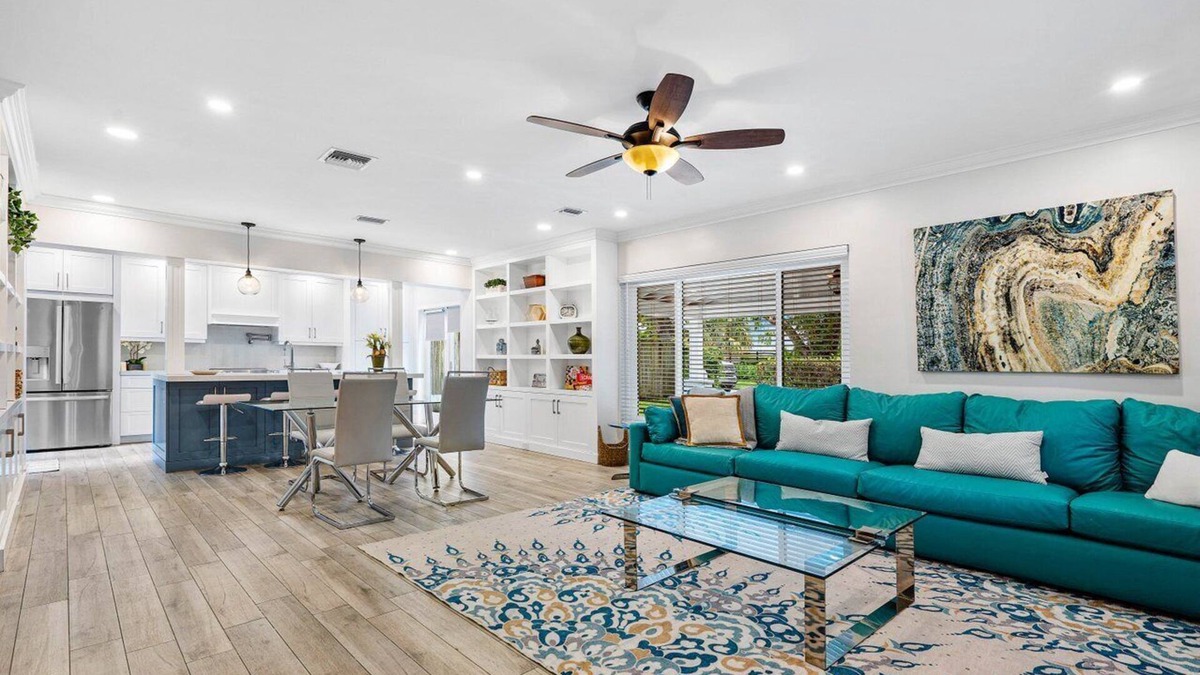 Tarpon River House | Charming 3-bedroom house with hot tub near Las Olas