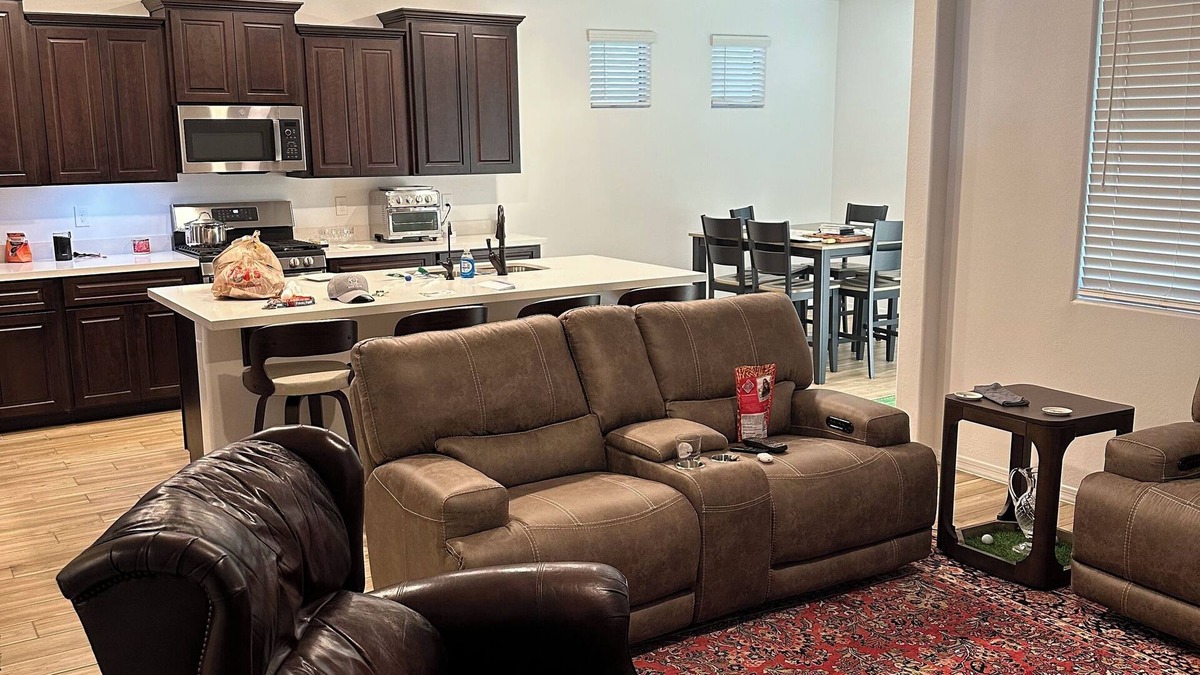 Verrado House | Charming 3-bedroom, 2.5 bath home in a golfing community - 2 courses.